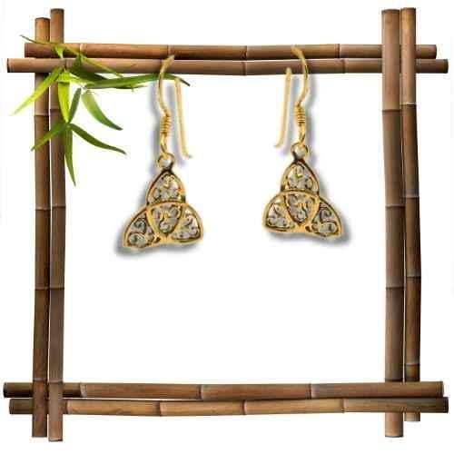 Bronze Triskelion Earrings – Celtic Earrings with a Knot Pattern