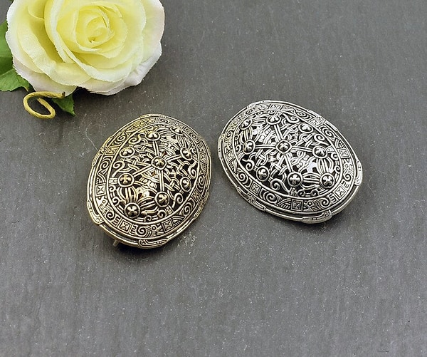 Wikinger Schildkrötfibel Set – Historisch authentische Ovalfibeln Typ P51 aus Bronze und versilbertet - Ovalfibeln fürs Wikinger Trägerkleid