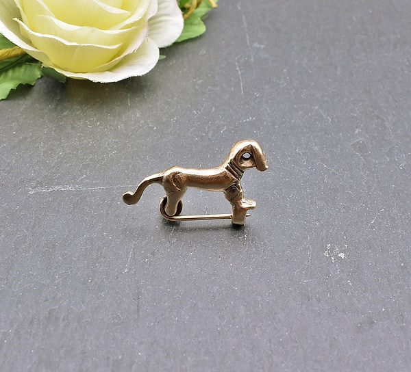 Kleine keltische Pferdchenfibel aus Bronze - Replika einer Zoomorphen Brosche aus der Keltenzeit - Schmuckfibel Größe ca. 2,4 x 3,9 cm