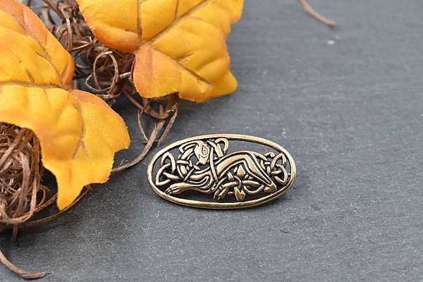 Keltische Hund-Brosche Bronze – Mittelalter Gewandnadel – Wikinger Fibel – Mantelschließe – LARP & Reenactment Schmuck