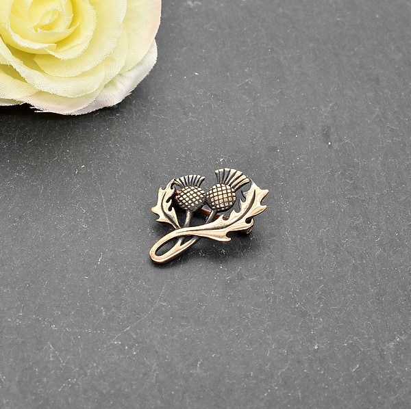 Distelbrosche aus Bronze - Schottische Schmuckbrosche Größe ca. 3 x 3 cm
