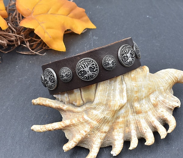 Lederarmband braun oder schwarz mit Yggdrasil - Lebensbaum Armband für Männer und Frauen verstellbar - Keltischer Schmuck - Wikinger Armband