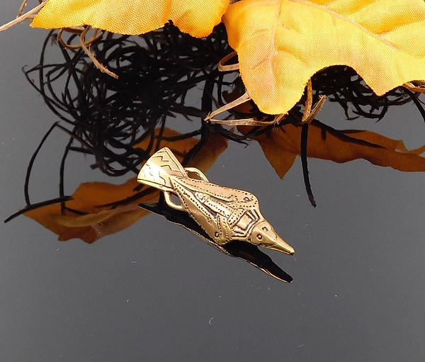 Wikinger Rabenfibel Munin aus Bronze – Raben Brosche nach nordischer Mythologie | Wikinger Schmuck | Gewandschließe | Gerätefibel
