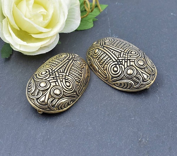 Authentisches Wikinger Fibel Set für historisches Gewand - Nordischer Schmuck aus Bronze oder versilbert - Ovalfibeln fürs Wikingerkleid